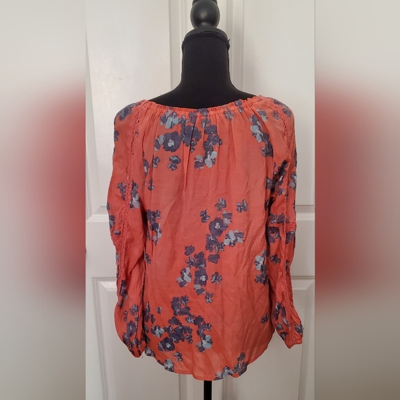 Zac and Rachel Flower Blouse - Picture 3 of 7